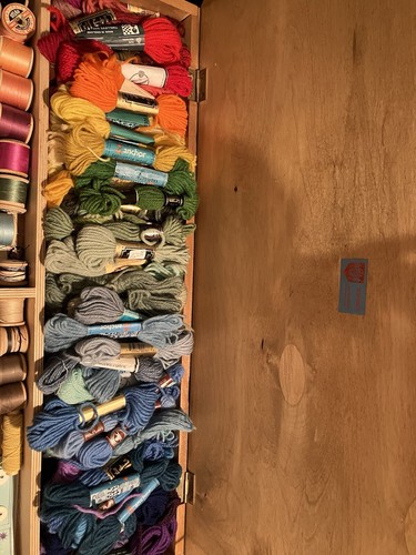 240 tapestry wool threads - 240,