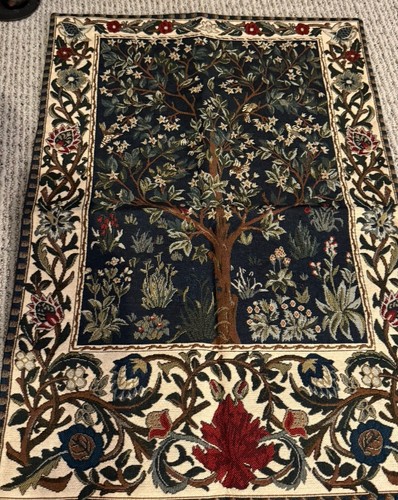 William morris tapestry wall - morris,
